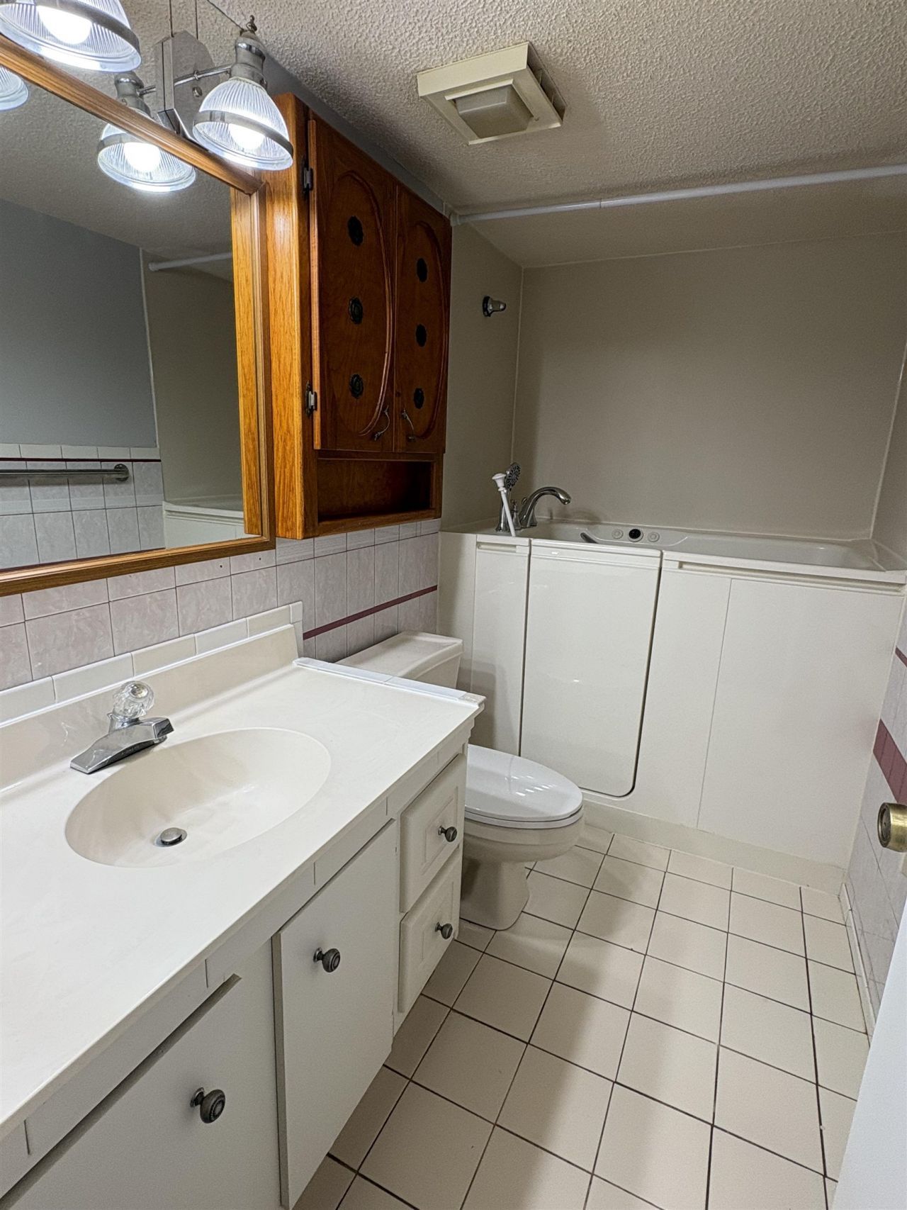 922-a Fairwood Lakes Dr. Photo 10