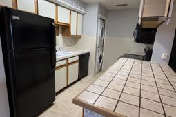 922-a Fairwood Lakes Dr. photo 4