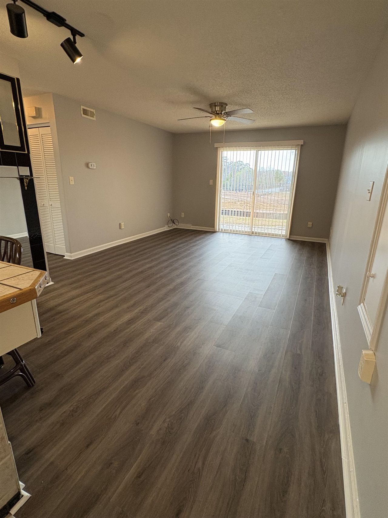 922-a Fairwood Lakes Dr. Photo 5