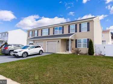 1009 JEAN AVENUE, TEMPLE, PA 19560