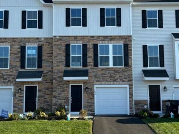 7688 CLAYTON AVENUE , COOPERSBURG, PA 18036