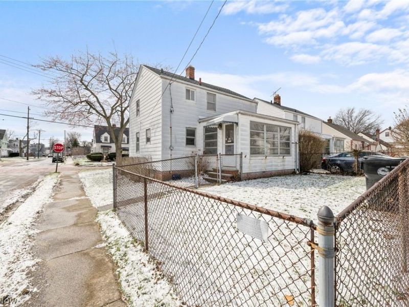 19211 Chickasaw Avenue, Cleveland, OH 44119 Photo 16