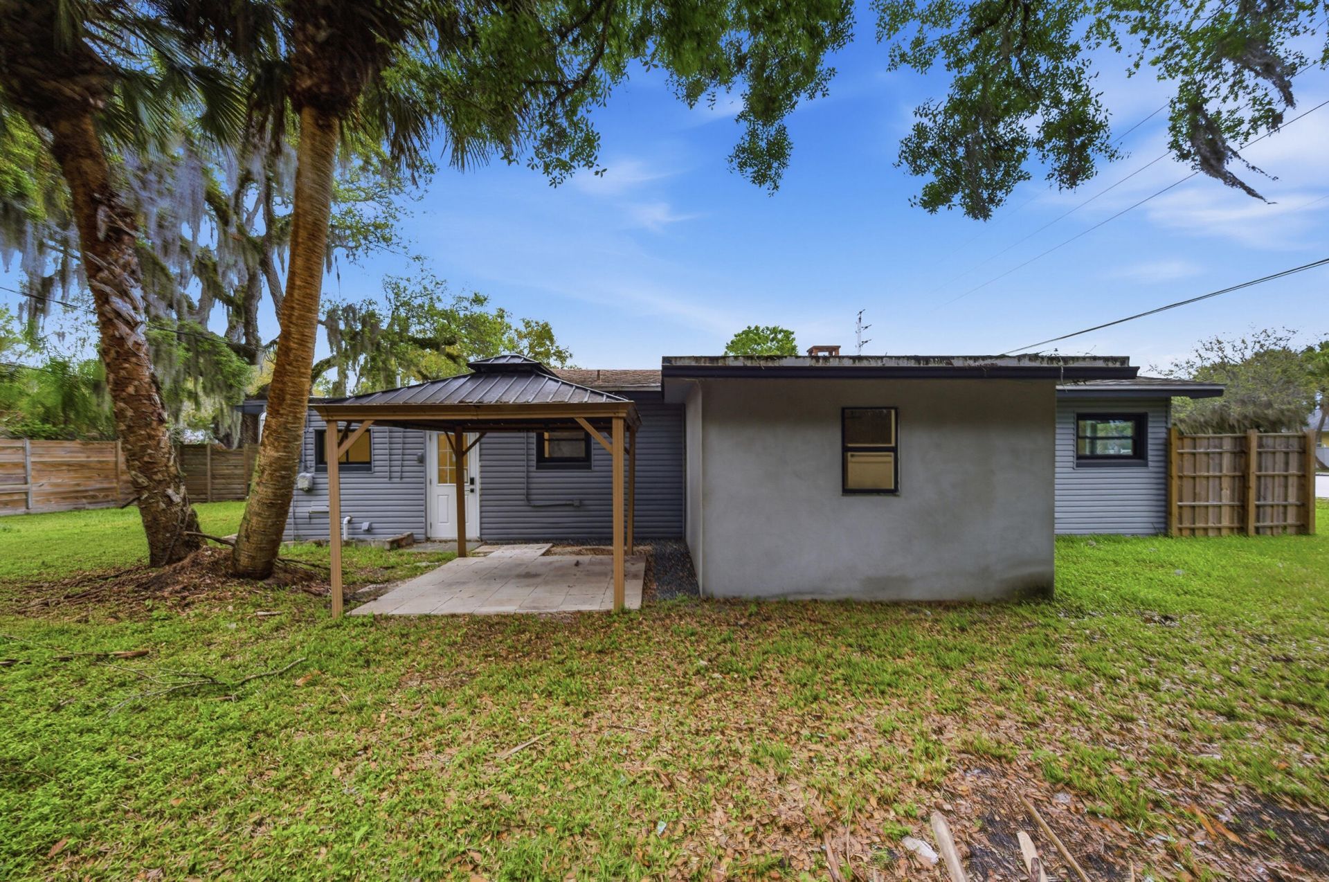 2529 Rainbow Drive, Fort Pierce, FL 34981 Photo