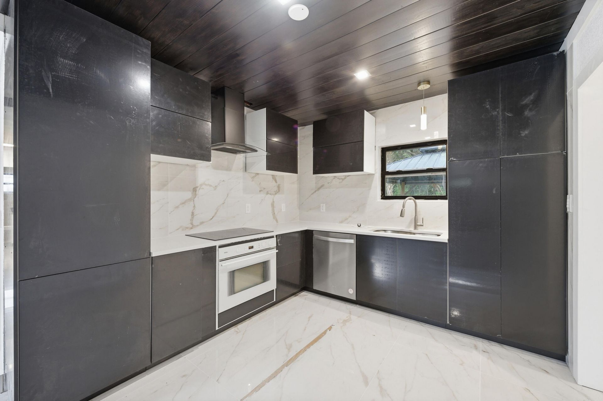 2529 Rainbow Drive, Fort Pierce, FL 34981 Photo