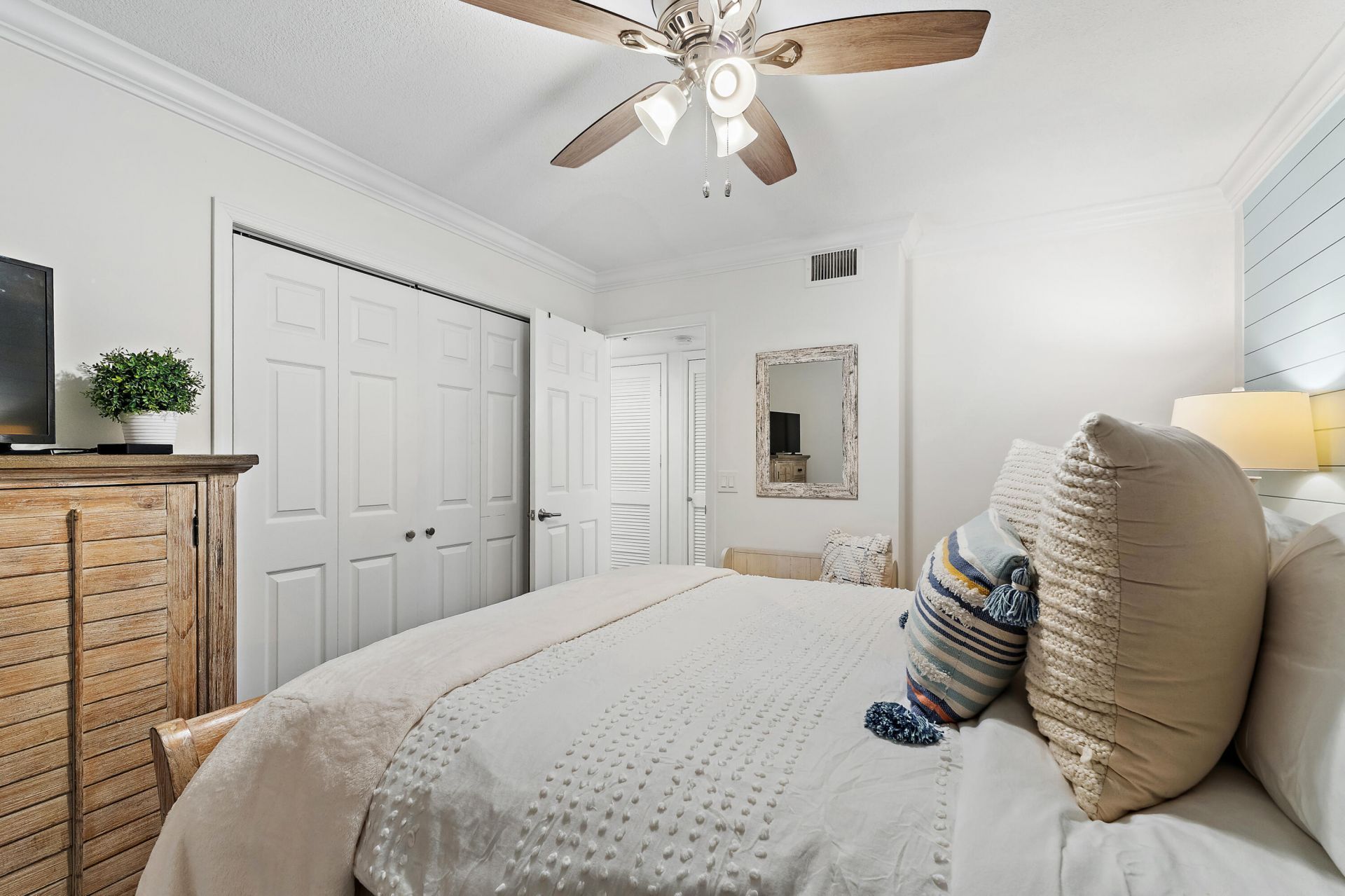 275 Palm Avenue, Unit A301, Jupiter, FL 33477 Photo