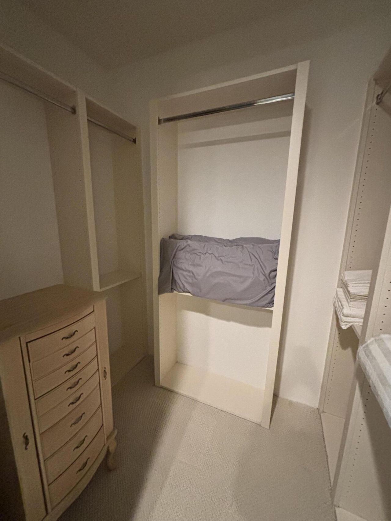 12 Harbour Isle Drive W, Unit 204, Fort Pierce, FL 34949 Photo