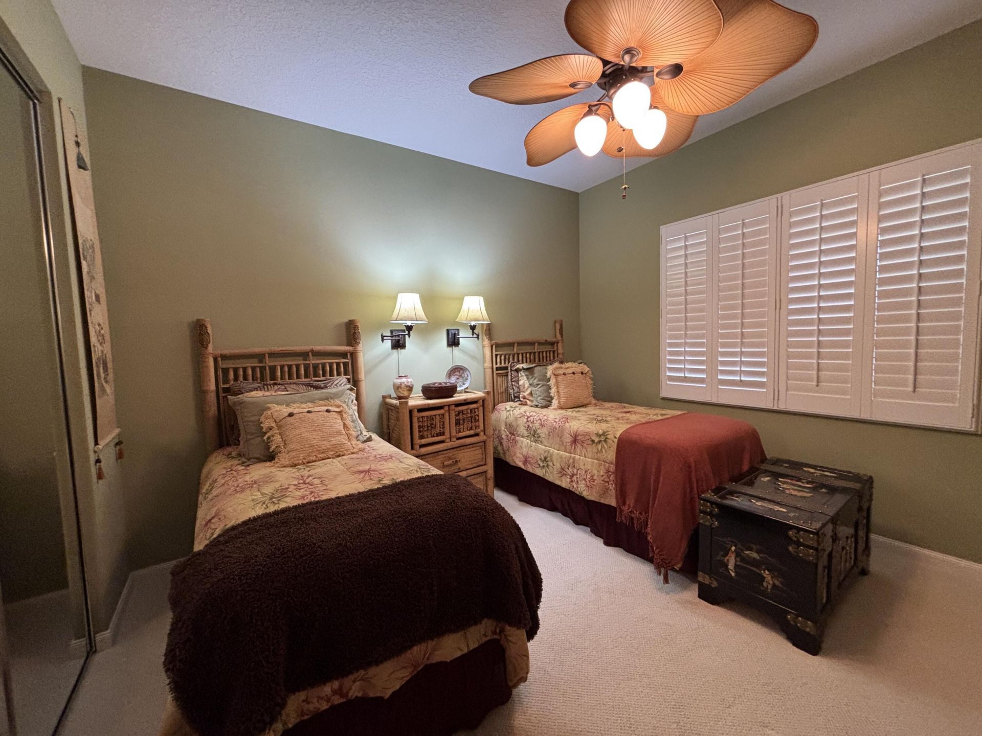 12 Harbour Isle Drive W, Unit 204, Fort Pierce, FL 34949 Photo