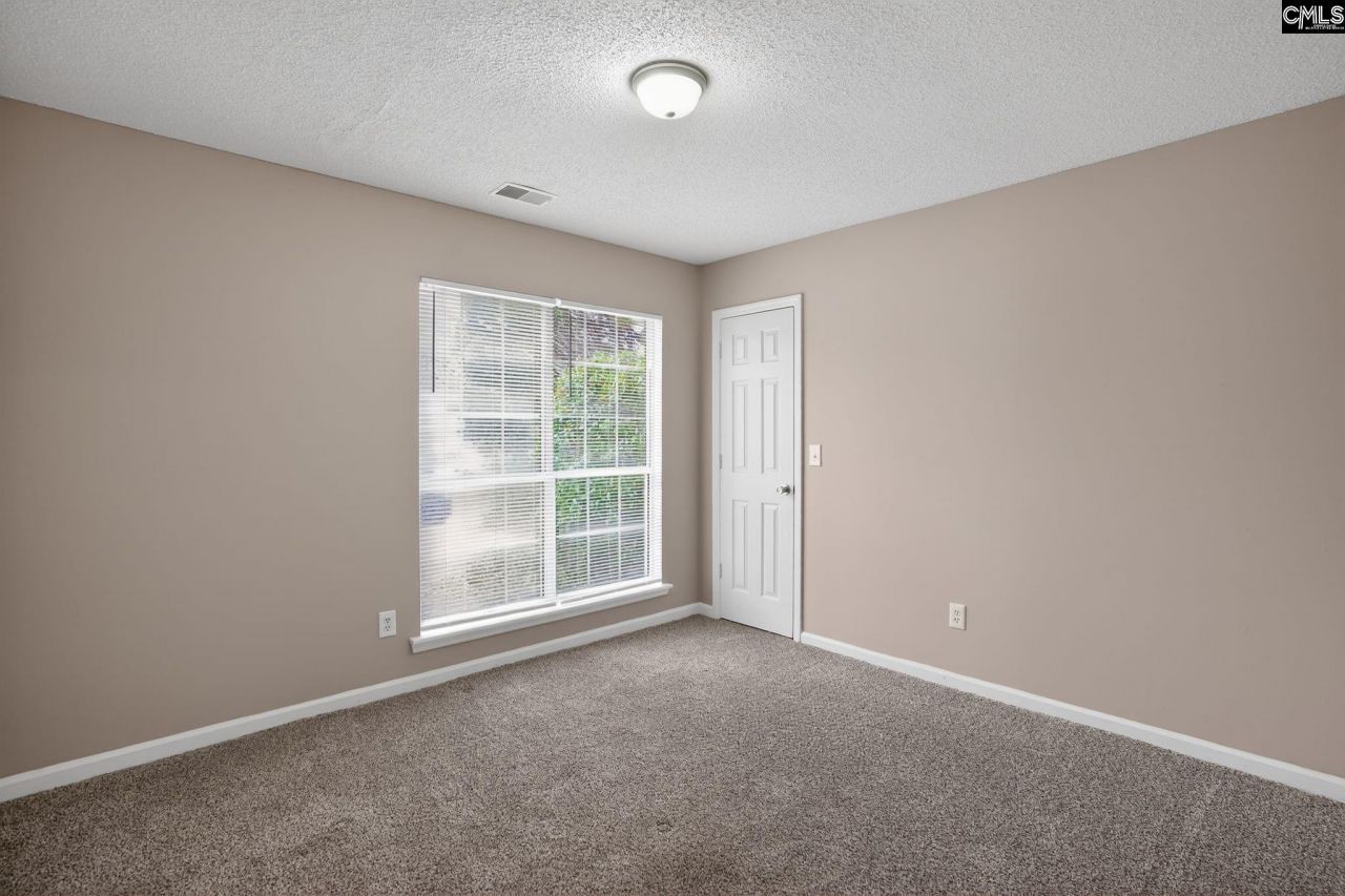 408 Thornfield Road Photo 12