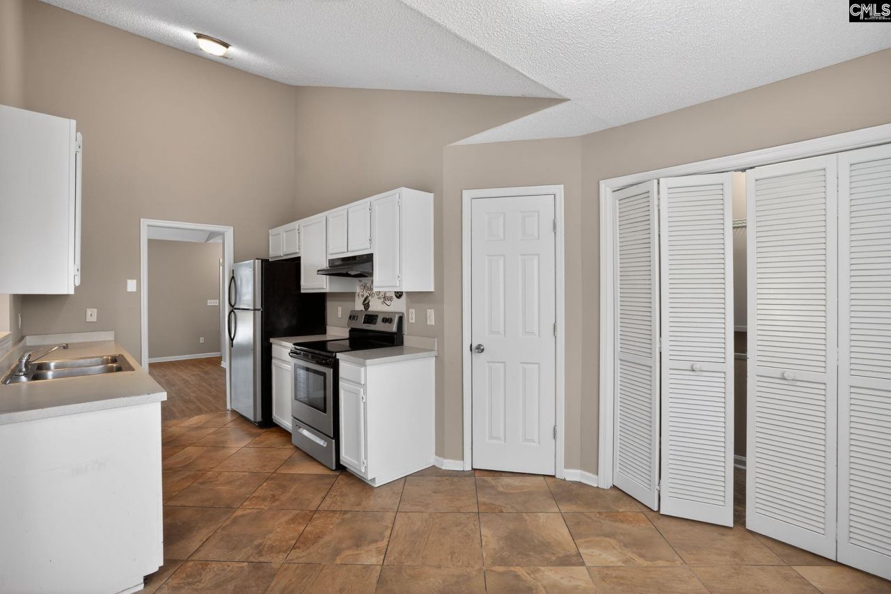 408 Thornfield Road Photo 19