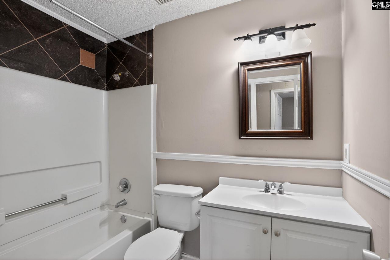 408 Thornfield Road Photo 26