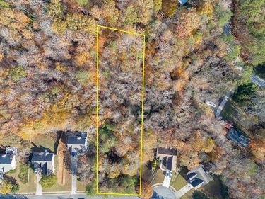 5137 Yellow Stone Drive, Flowery Branch, GA 30542