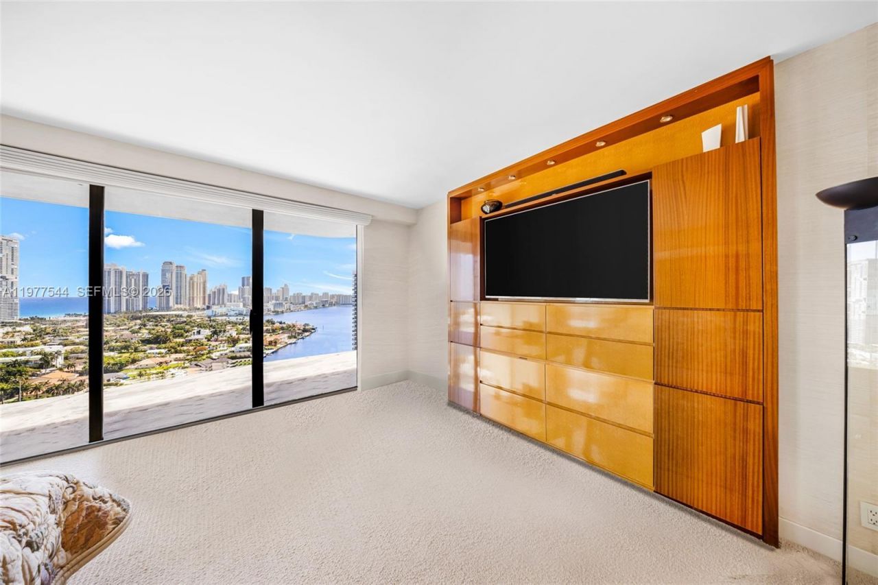 19355 Turnberry Way , Unit 23GR, Aventura, FL 33180 Photo