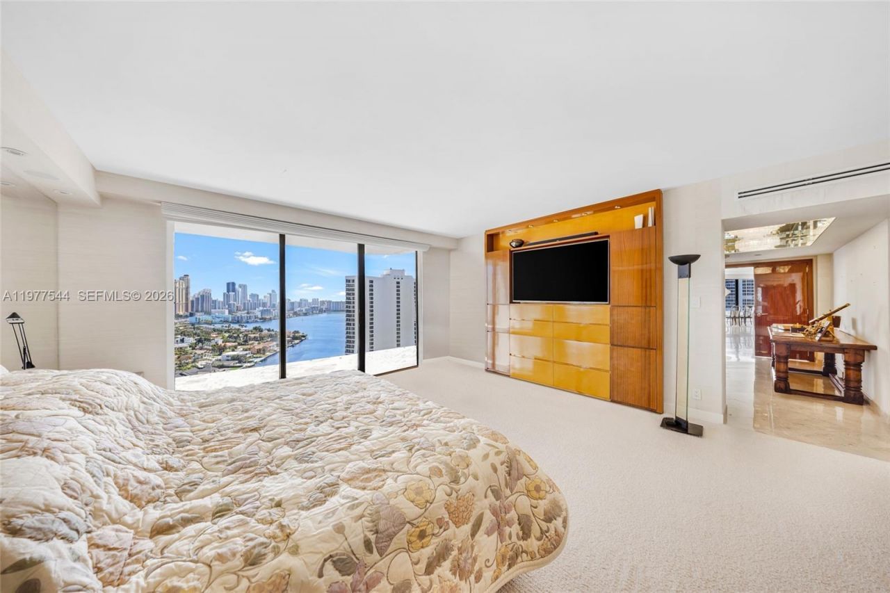 19355 Turnberry Way , Unit 23GR, Aventura, FL 33180 Photo