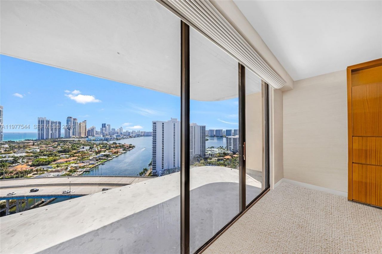 19355 Turnberry Way , Unit 23GR, Aventura, FL 33180 Photo