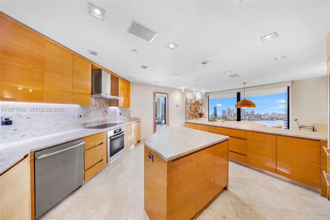 19355 Turnberry Way , Unit 23GR, Aventura, FL 33180 Photo