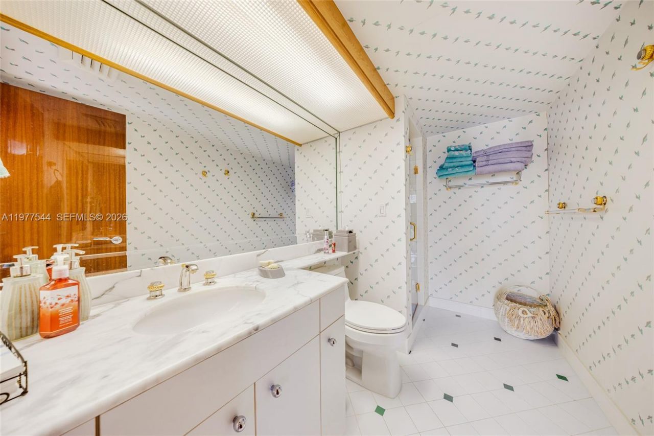 19355 Turnberry Way , Unit 23GR, Aventura, FL 33180 Photo