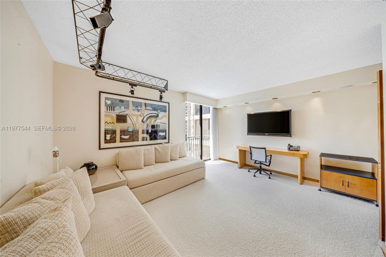 19355 Turnberry Way , Unit 23GR, Aventura, FL 33180 Photo