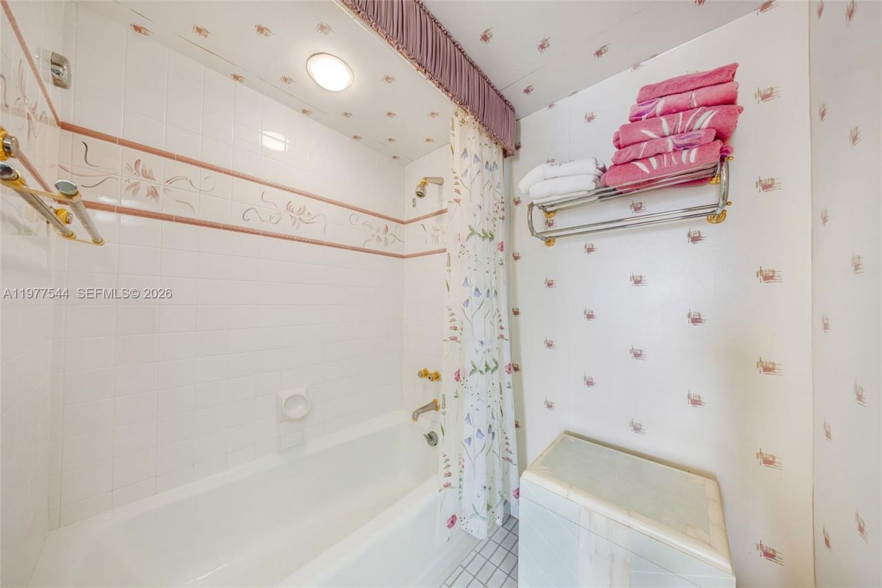 19355 Turnberry Way , Unit 23GR, Aventura, FL 33180 Photo