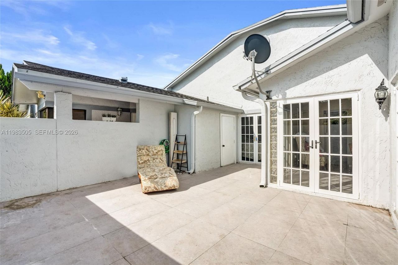 6405 SW 152nd Cir Pl , Unit 10-05, Miami, FL 33193 Photo