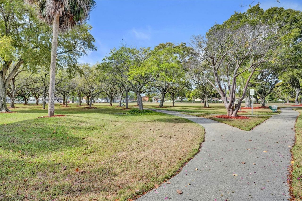 6405 SW 152nd Cir Pl , Unit 10-05, Miami, FL 33193 Photo