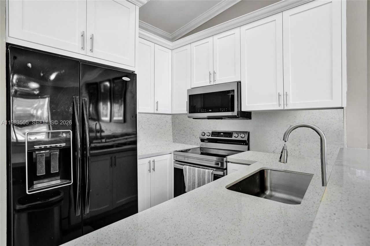 6405 SW 152nd Cir Pl , Unit 10-05, Miami, FL 33193 Photo