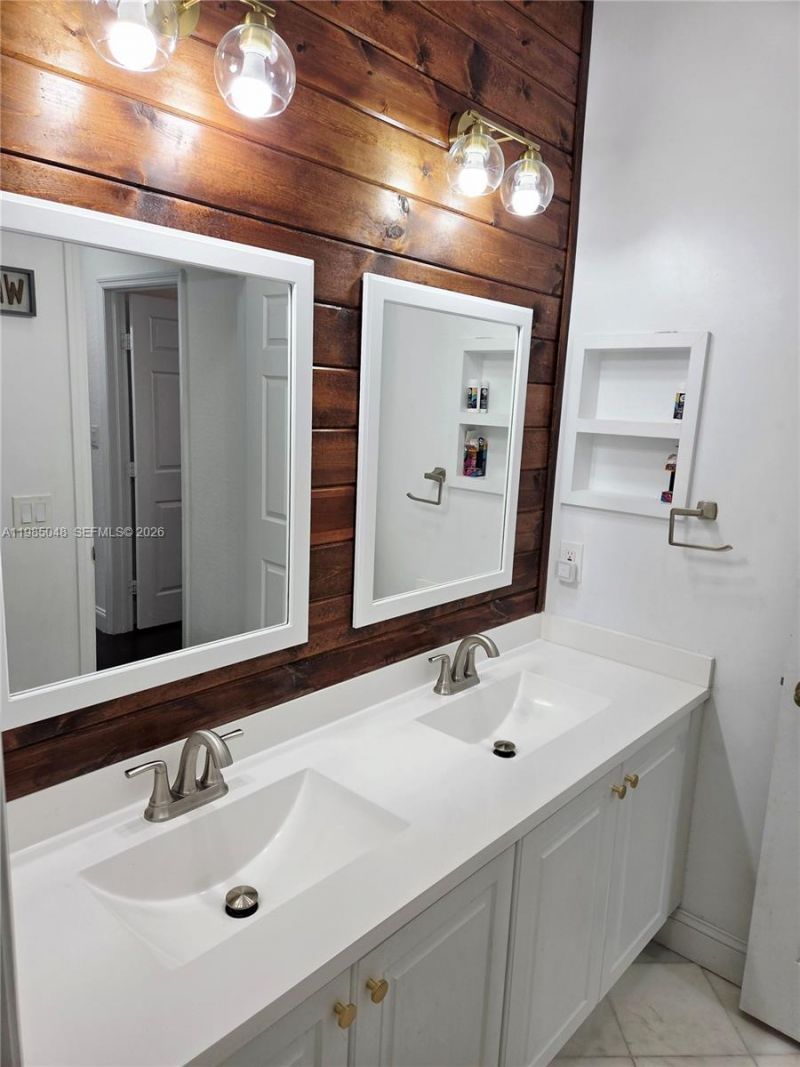 202 NE 36th Ter, Homestead, FL 33033 Photo