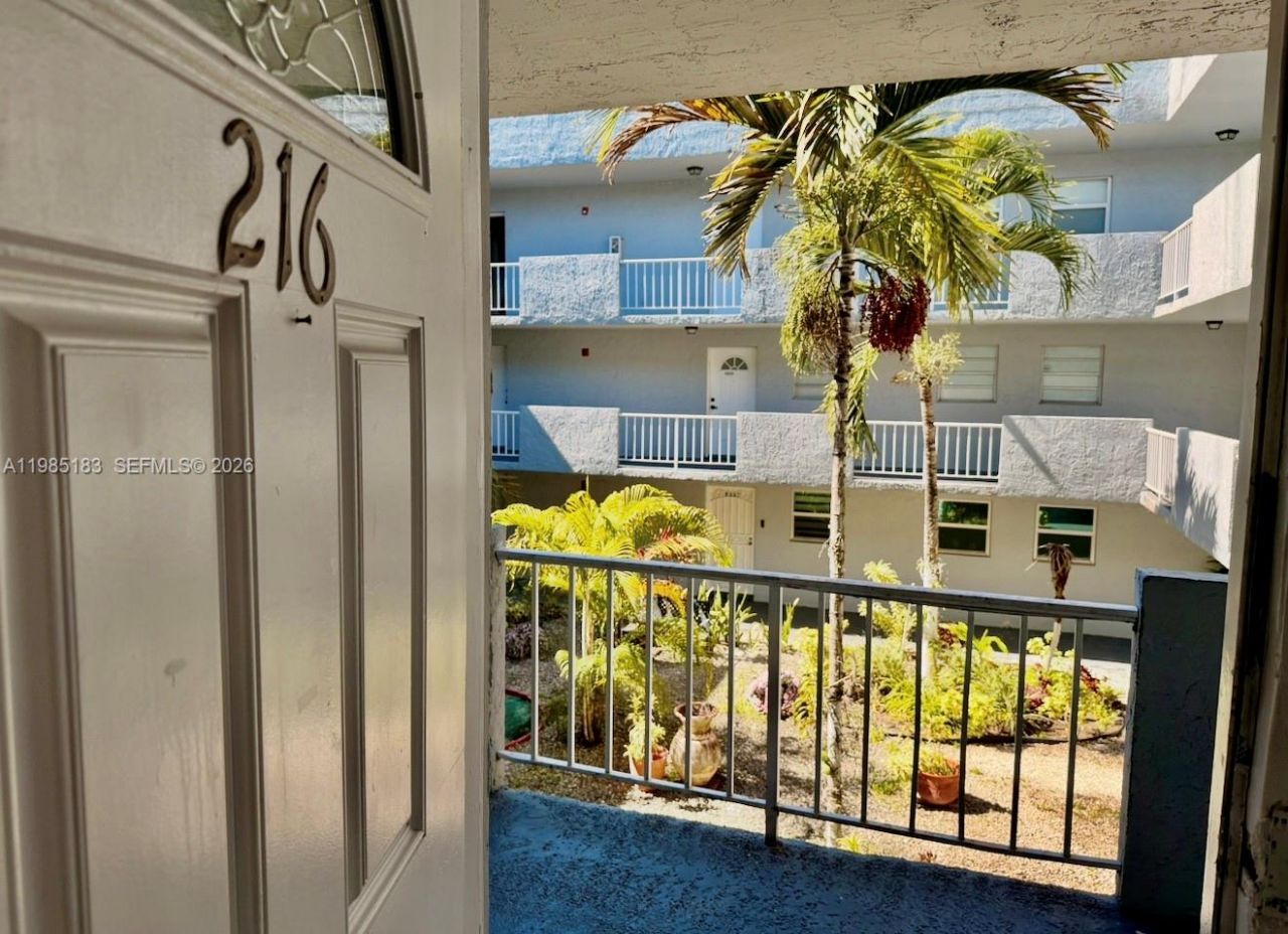 1725 W 60th St , Unit F216, Hialeah, FL 33012 Photo