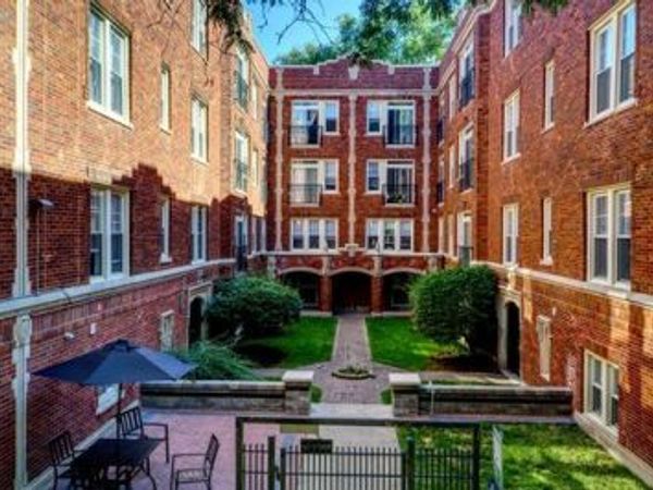 2015 W Jarvis Avenue , Unit 2, Chicago, IL 60645