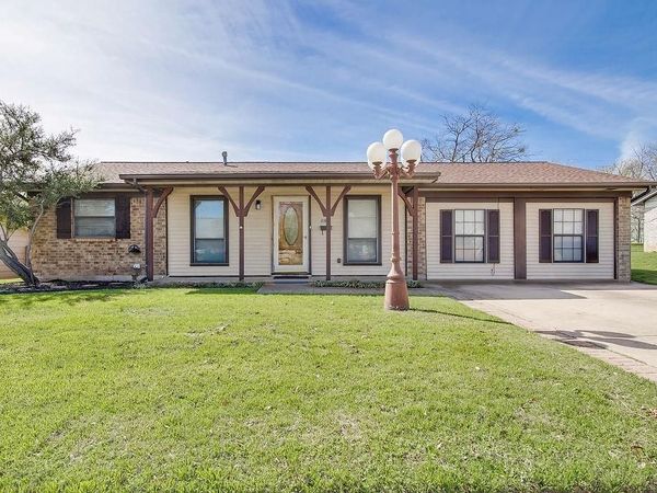 512 Kemper Avenue, Crowley, TX 76036