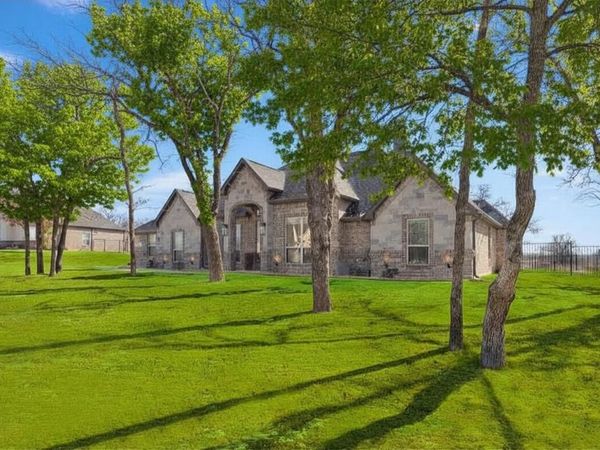 703 Winkler Way, Springtown, TX 76082