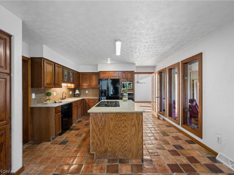 490 Johnson Road, Kent, OH 44240 Photo 7