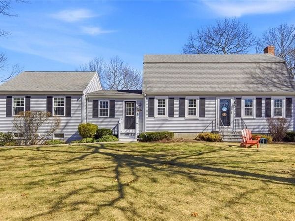 14 Orchard Ave, Kingston, MA 02364