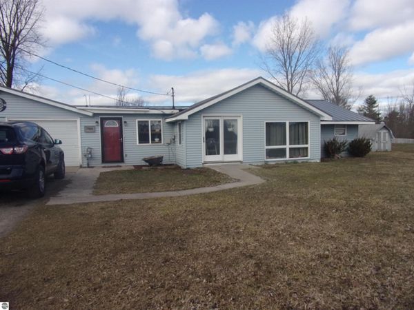 1984 M-55 W, Tawas City, MI 48763