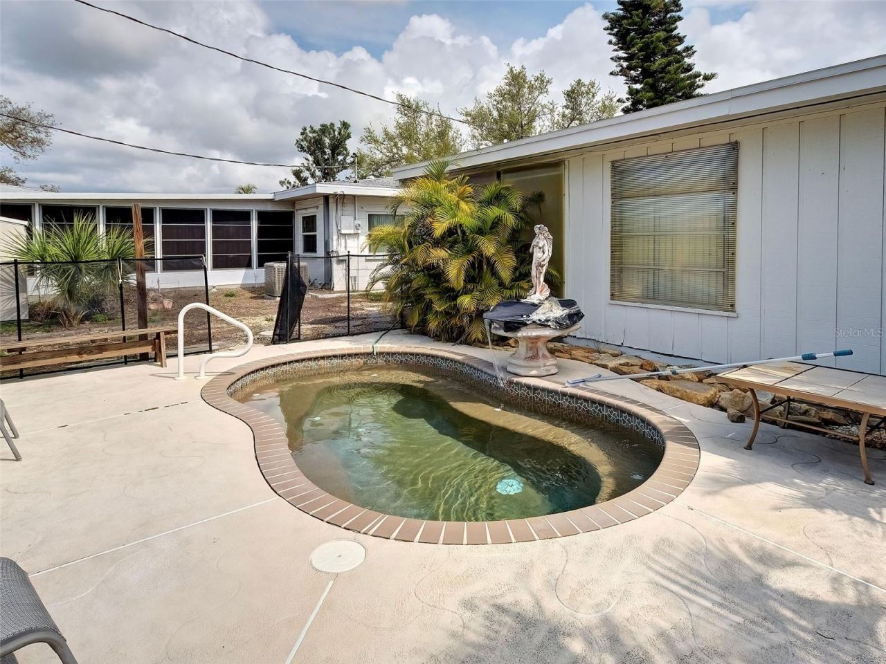 35 Hillcrest Drive, Englewood, FL 34223 Photo