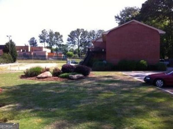 2400 N Beverly Hills Drive, Chamblee, GA 30341