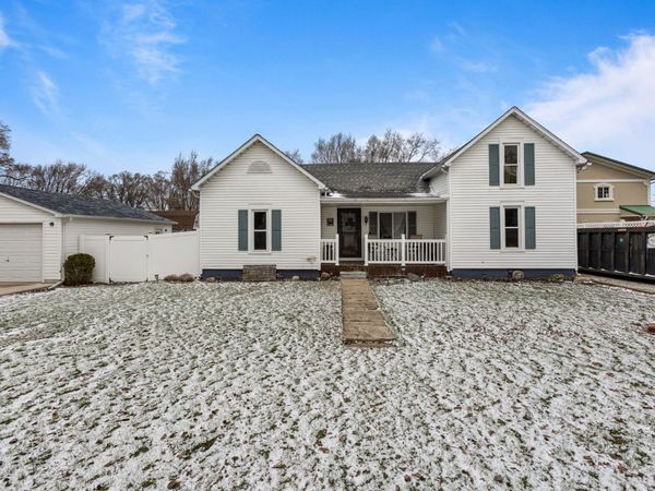 306 Shimp Street, Milmine, IL 61855