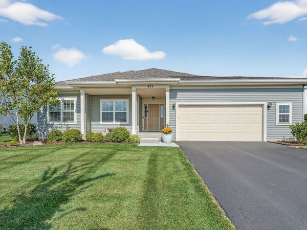 429 Fairway Lane, Sycamore, IL 60178