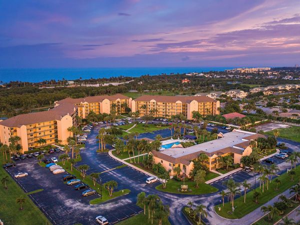 275 Palm Avenue, Unit A302, Jupiter, FL 33477