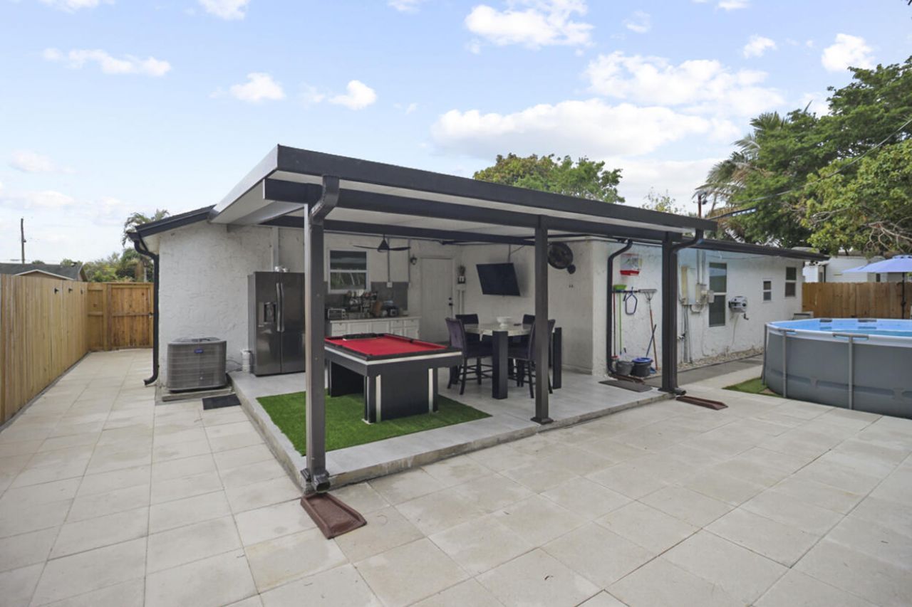 5231 Norma Elaine Road, West Palm Beach, FL 33417 Photo