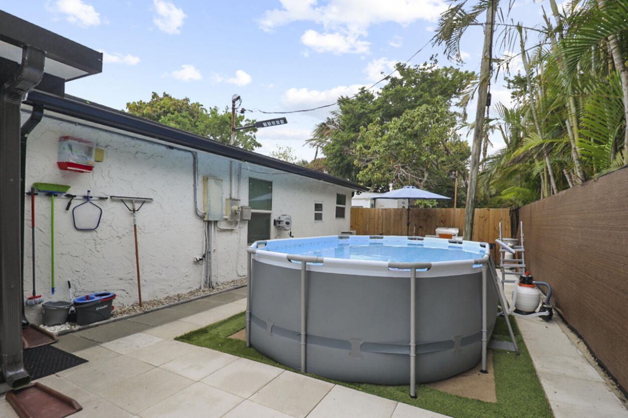 5231 Norma Elaine Road, West Palm Beach, FL 33417 Photo