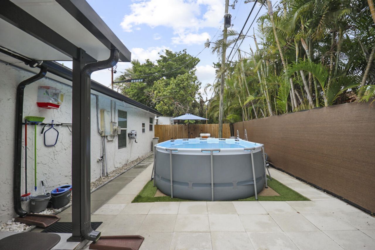 5231 Norma Elaine Road, West Palm Beach, FL 33417 Photo