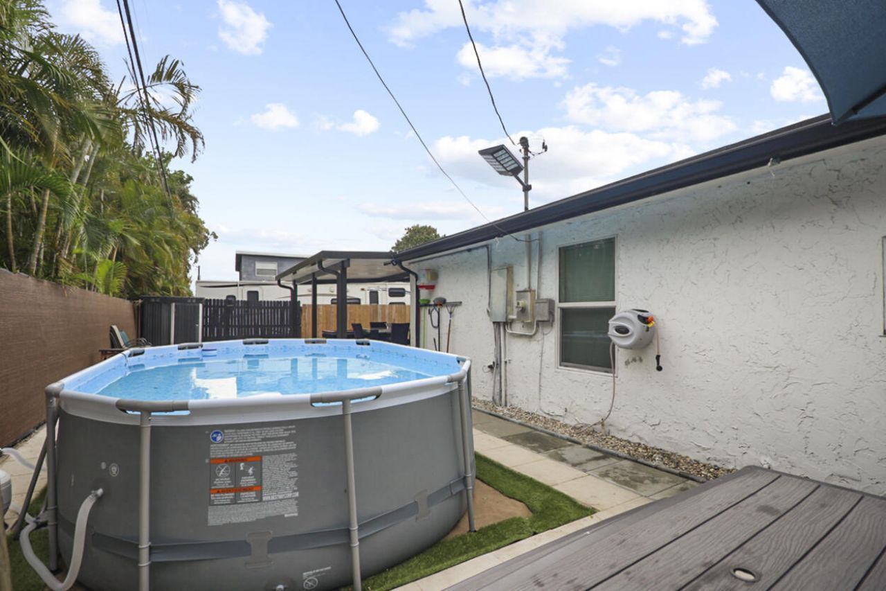 5231 Norma Elaine Road, West Palm Beach, FL 33417 Photo