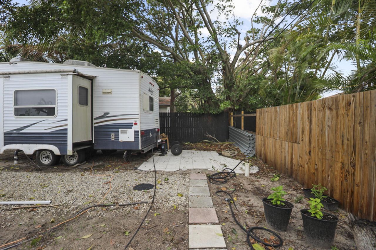 5231 Norma Elaine Road, West Palm Beach, FL 33417 Photo