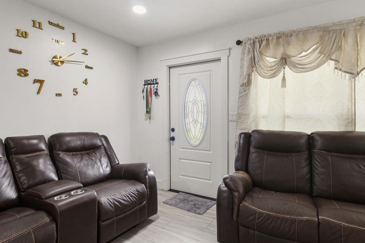 5231 Norma Elaine Road, West Palm Beach, FL 33417 Photo