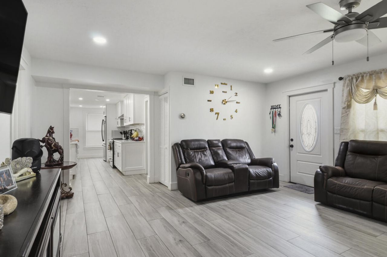 5231 Norma Elaine Road, West Palm Beach, FL 33417 Photo