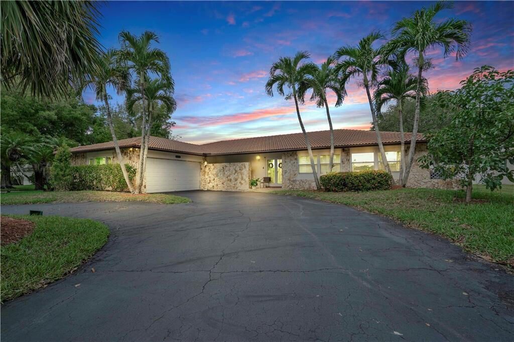 208 NW 91st Avenue, Coral Springs, FL 33071 Photo