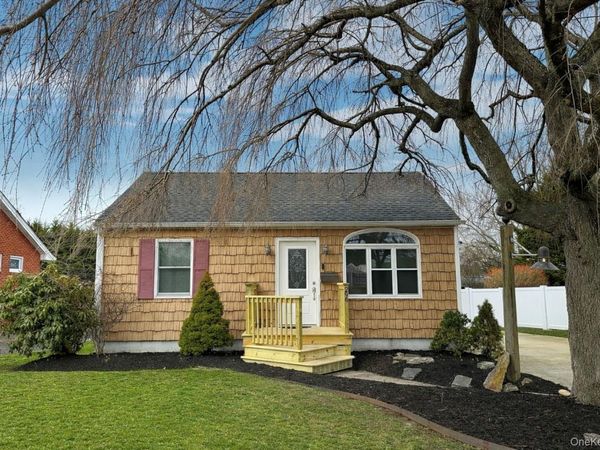 296 Bay Avenue, Patchogue, NY 11772