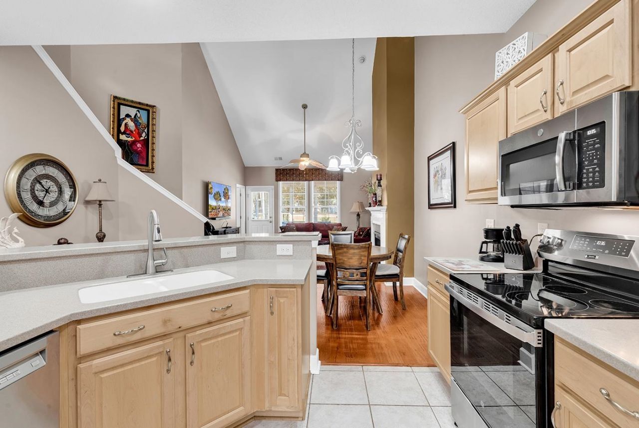 6095 Catalina Dr. Photo 14