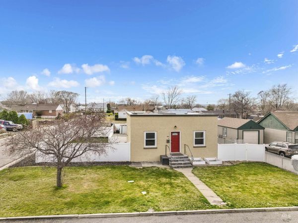 801 N 12th Ave, Buhl, ID 83316