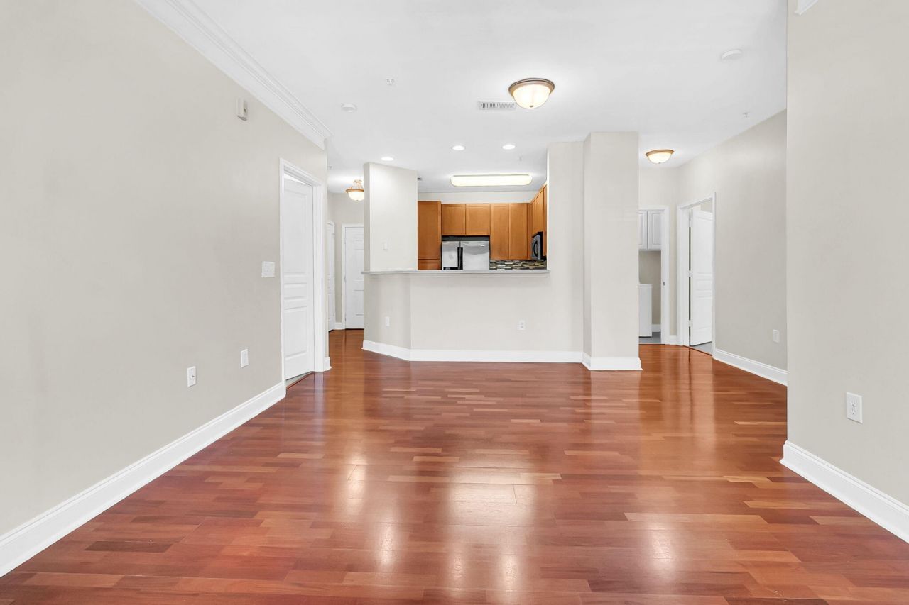 1410 Basildon Road Photo 11